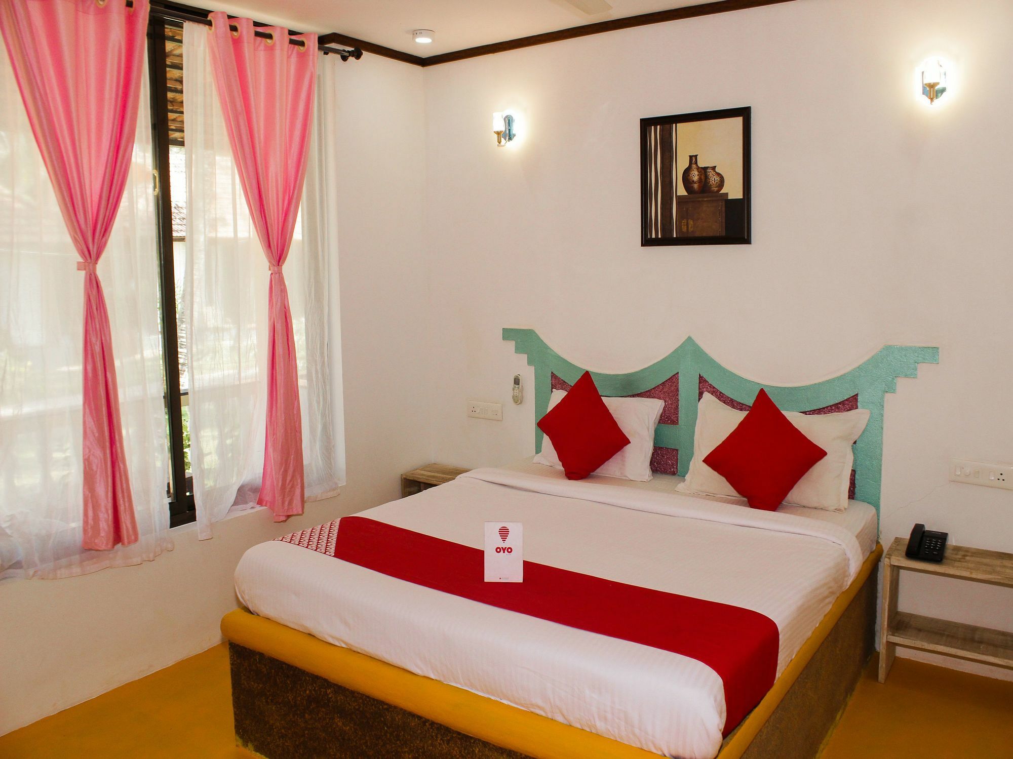 Rock Bite Hotel Morjim Luaran gambar